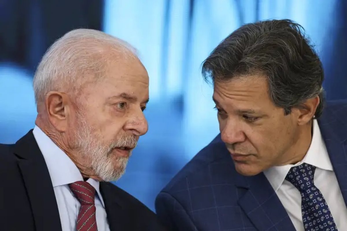 Governo Lula vai incluir taxação de super-ricos em medidas de Haddad