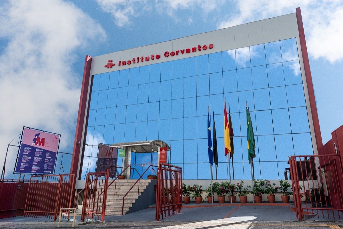Instituto celebra Mês da Consciência Negra com contos dos Orixás e lavagem de escadarias
