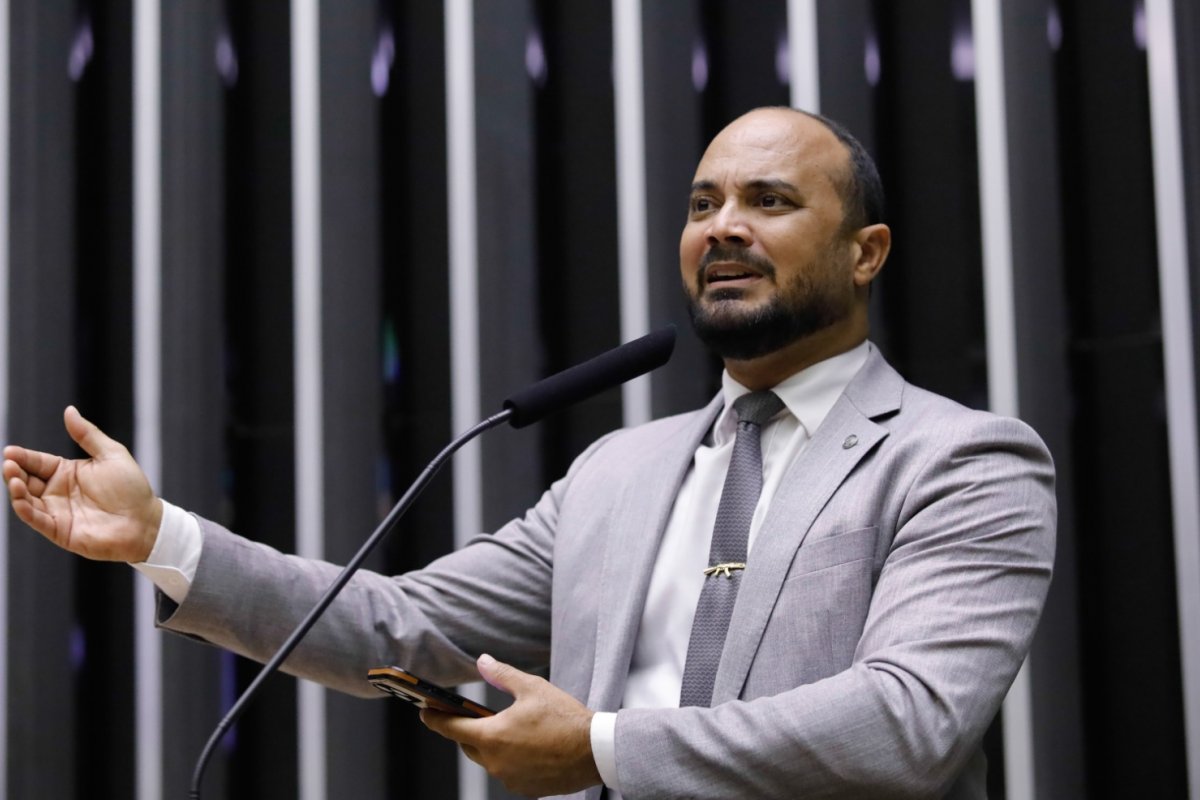 Capitão Alden sai em defesa dos CACs durante audiência pública na Câmara dos Deputados