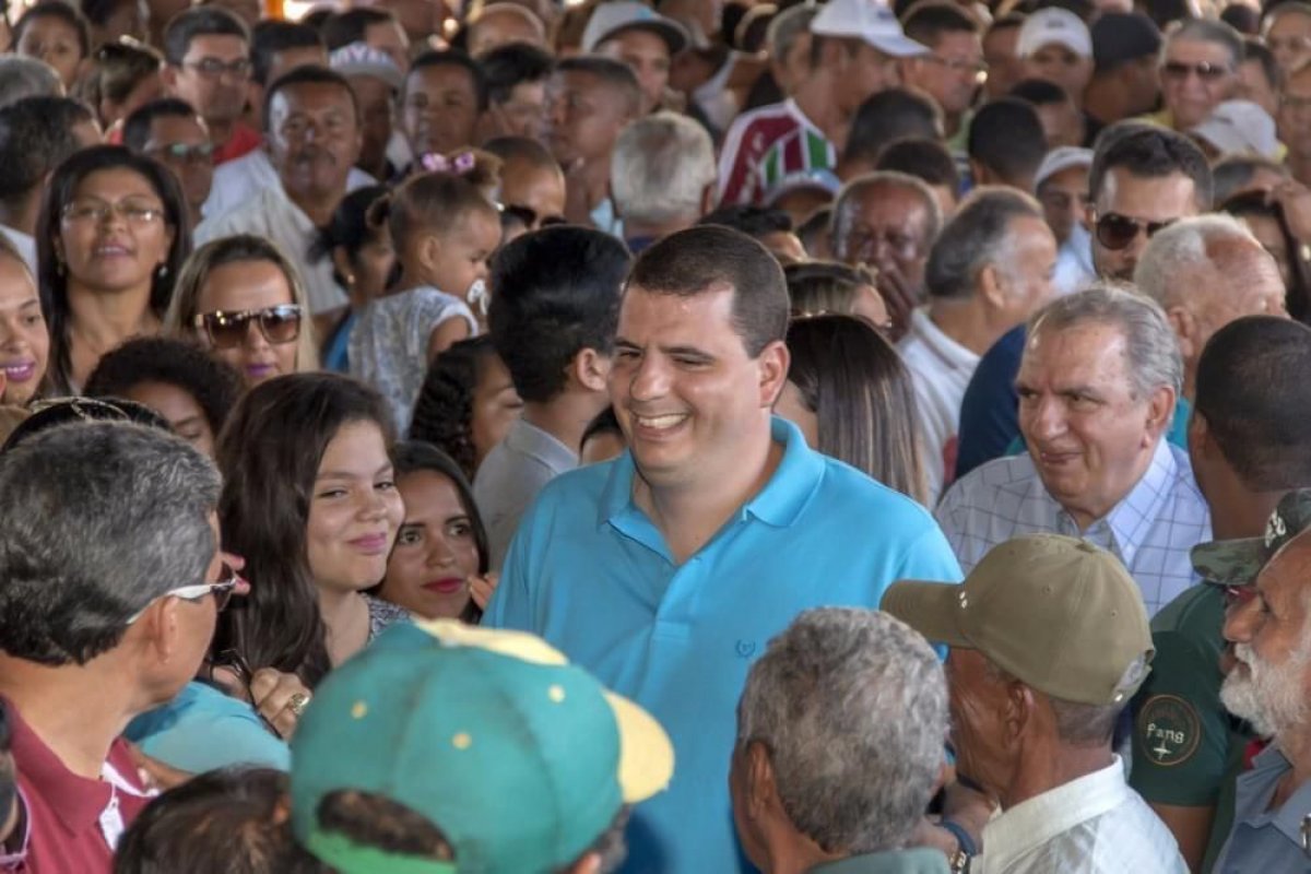 Prefeito diz que Xique-Xique tem apenas dois policiais disponíveis, mas PM nega