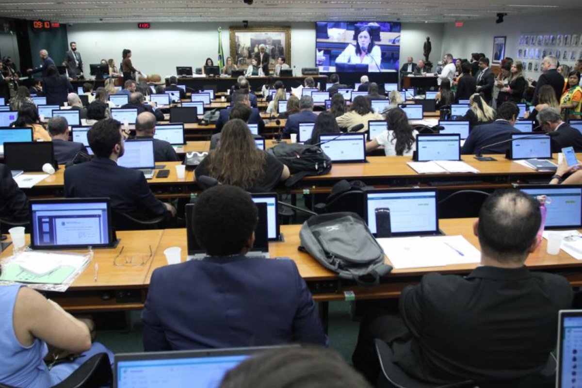 Entenda os próximos estágios da PEC que proíbe aborto no Brasil