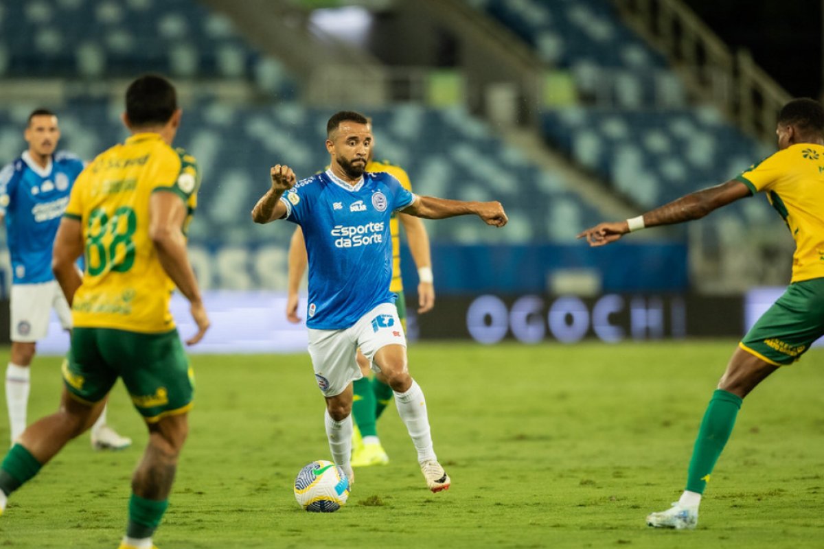Vídeo: Xô jejum! Bahia volta a vencer no Brasileiro e segue na busca por uma vaga na Libertadores; confira o gol do triunfo