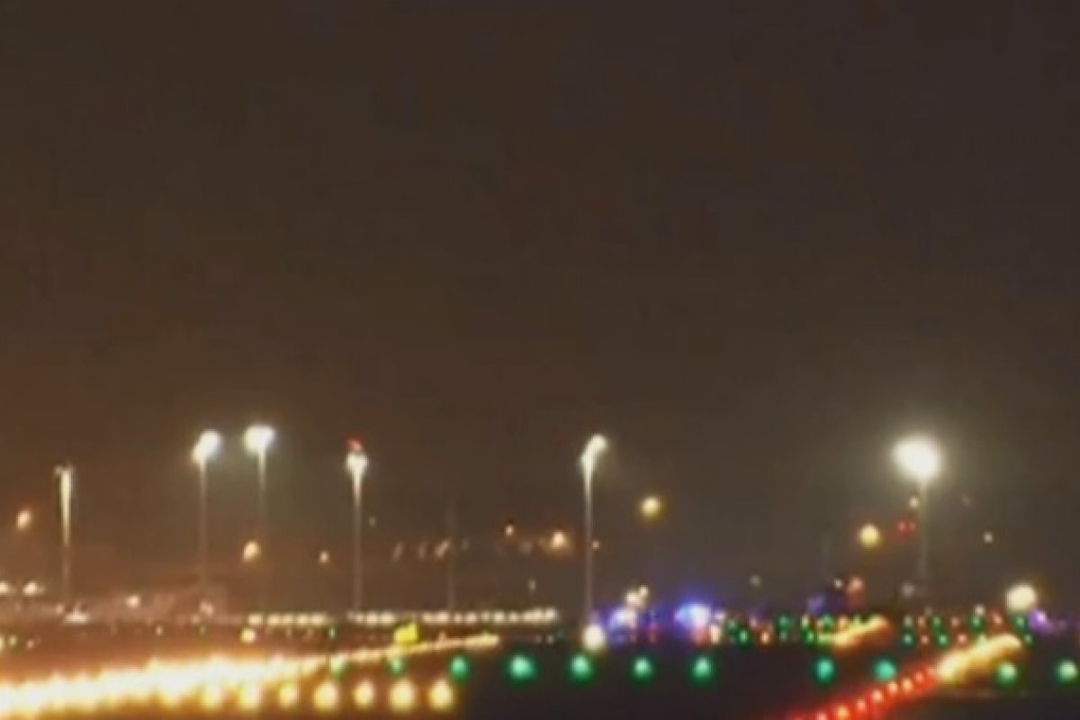 Avião faz pouso de emergência em aeroporto de Madri