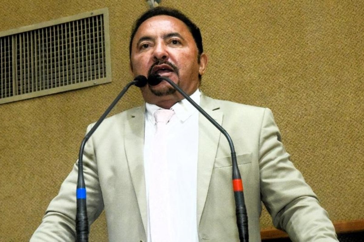 TJ-BA mantém condenação do deputado estadual Roberto Carlos por peculato