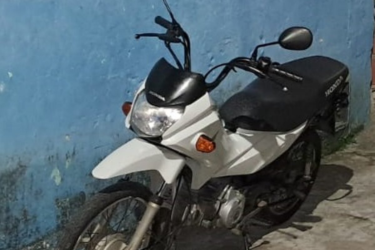 Motocicleta é recuperada na Liberdade pela Policia Militar