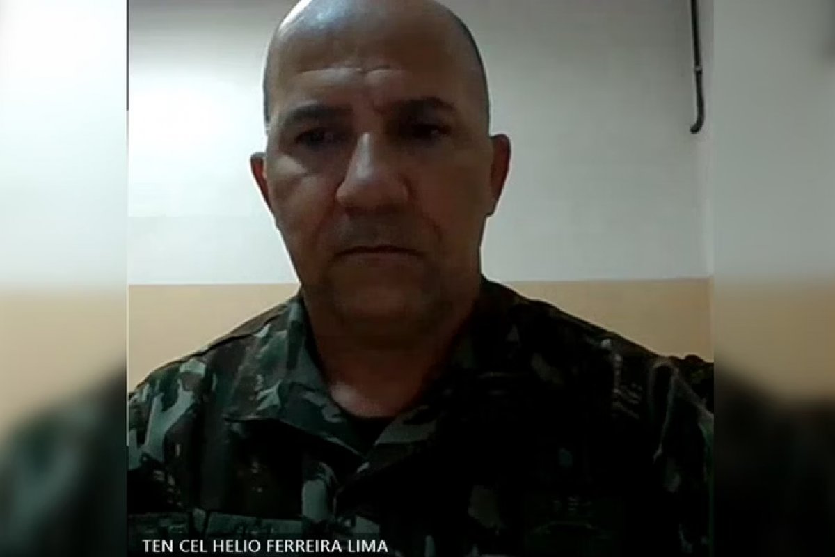 "Kid preto" aparece em audiência do STF com farda militar