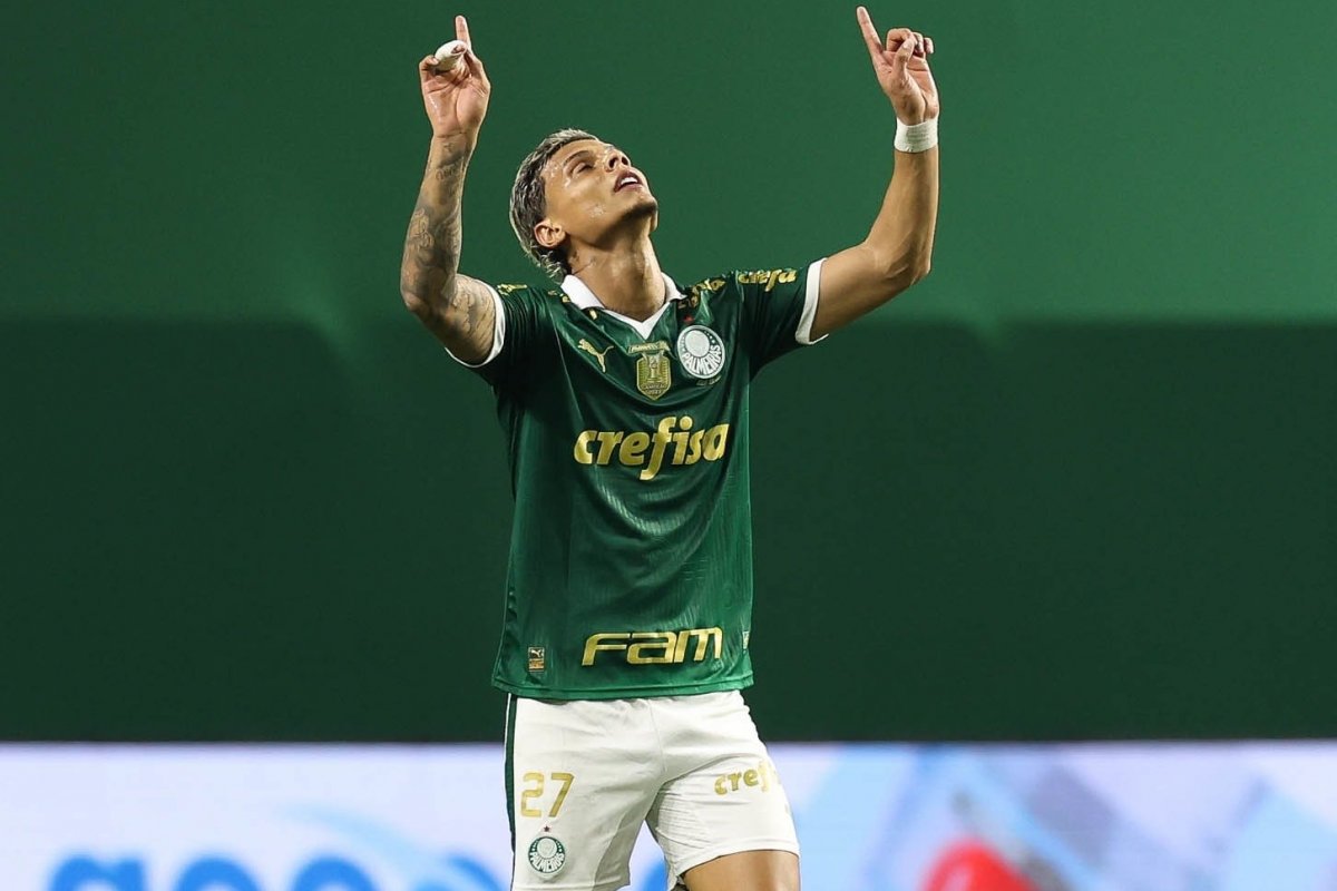 Palmeiras alcança R$ 1 bilhão de receitas em 2024; a expectativa é que esse valor aumente nos últimos dois meses do ano