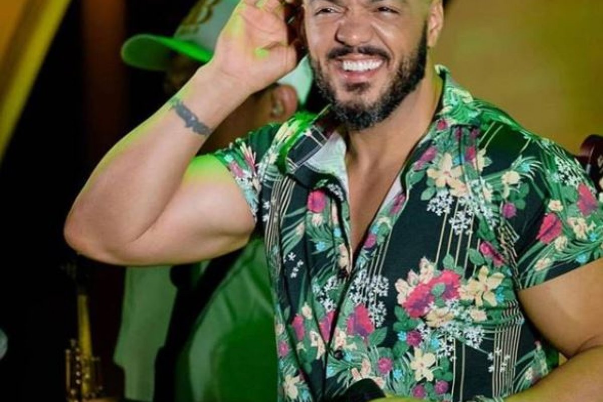 Belo é acusado de estelionato e prestará depoimento no Rio de Janeiro