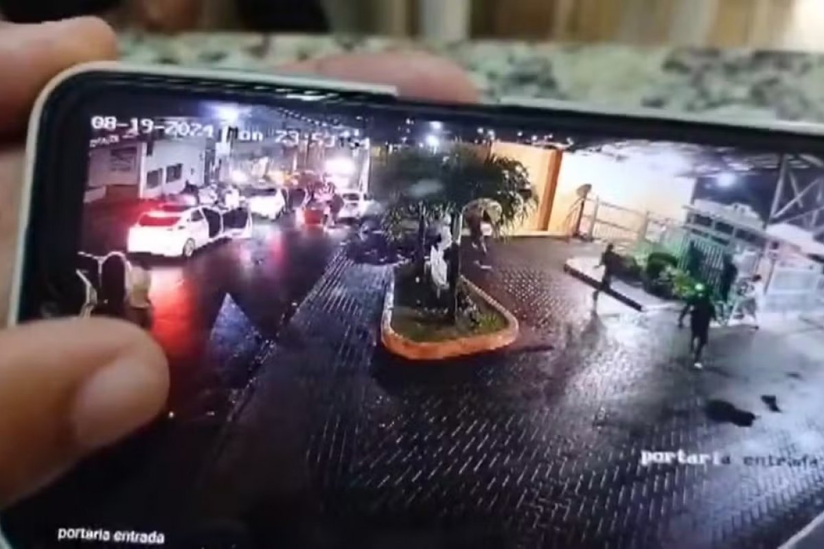 Sete torcedores do Bahia são presos suspeitos de agredir rubro-negros; uma das vítimas teve orelha parcialmente arrancada