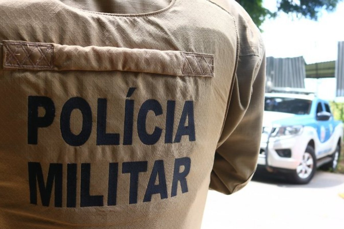Criminosos cercam e atacam comboio da PM em Salvador; policiais e moradores ficam feridos