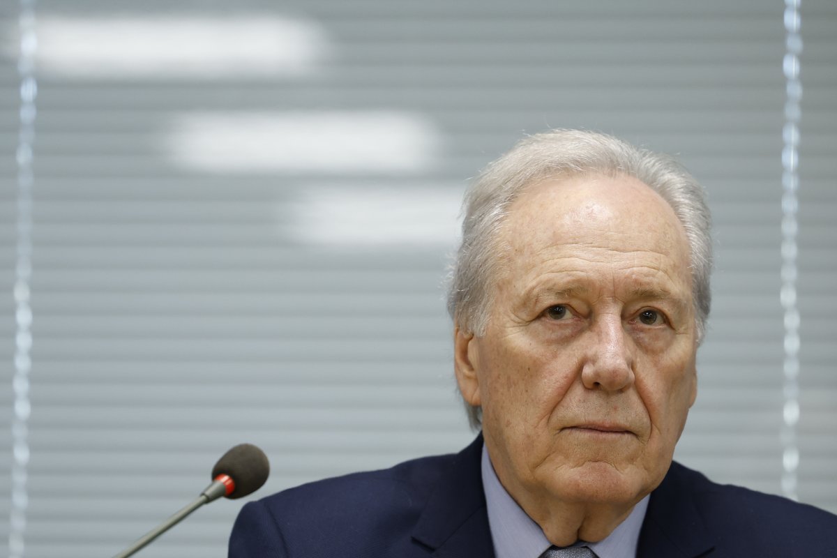 Lewandowski diz que estuda regulação sobre uso da força policial após PM jogar homem de ponte em SP