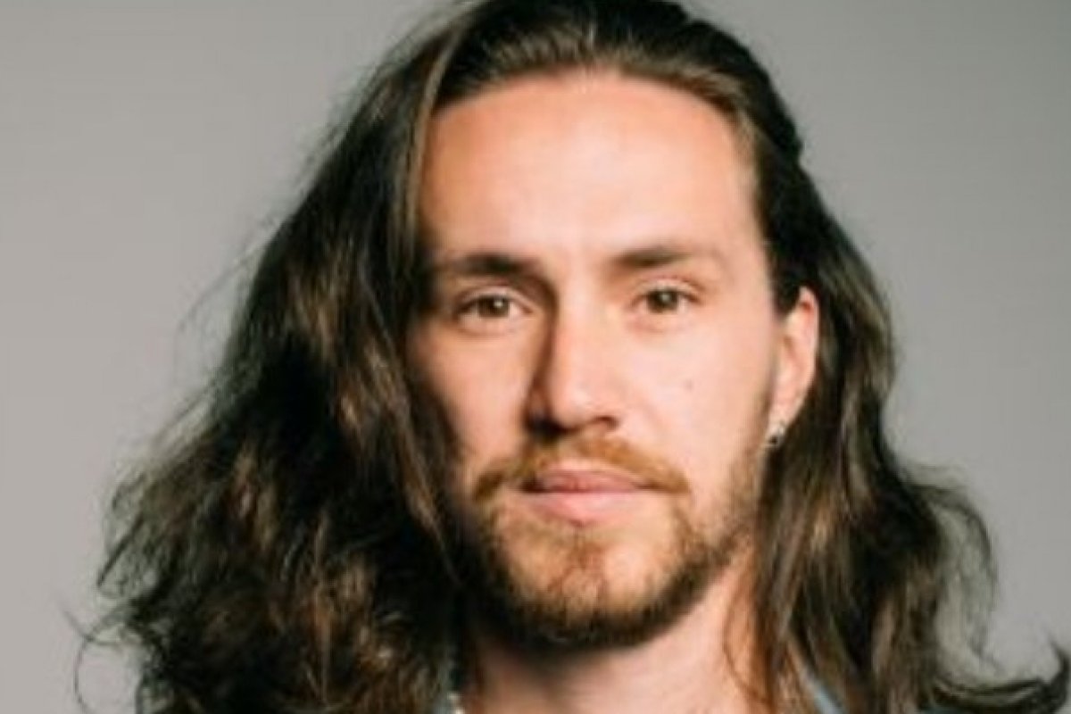 Vitor Kley adentra nova fase com single inédito de batida divertida e letra cativante!