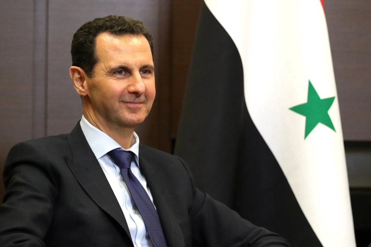 Kremlin confirma que Rússia concedeu asilo político a Assad