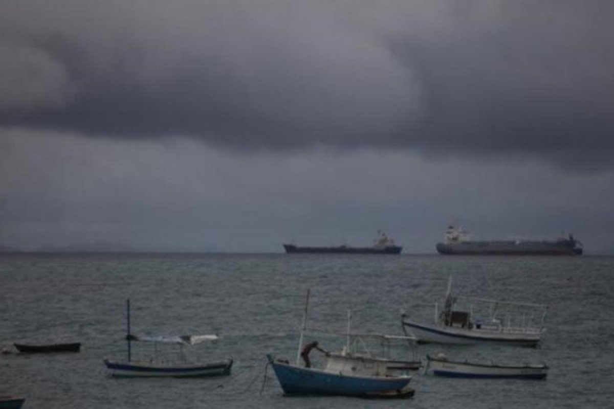 Mau tempo causa suspensão de travessia Salvador-Mar Grande