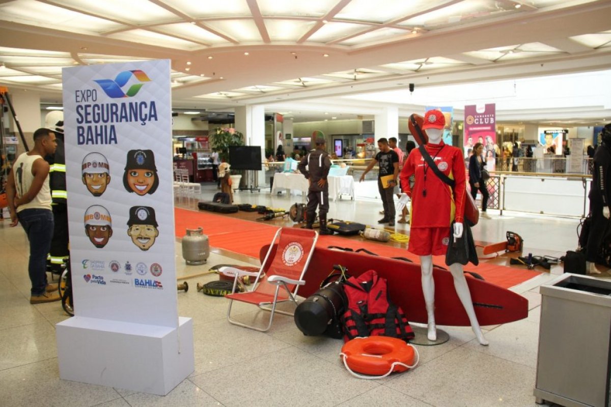 Exposição apresenta equipamentos utilizados no Carnaval nesta quinta-feira (6)
