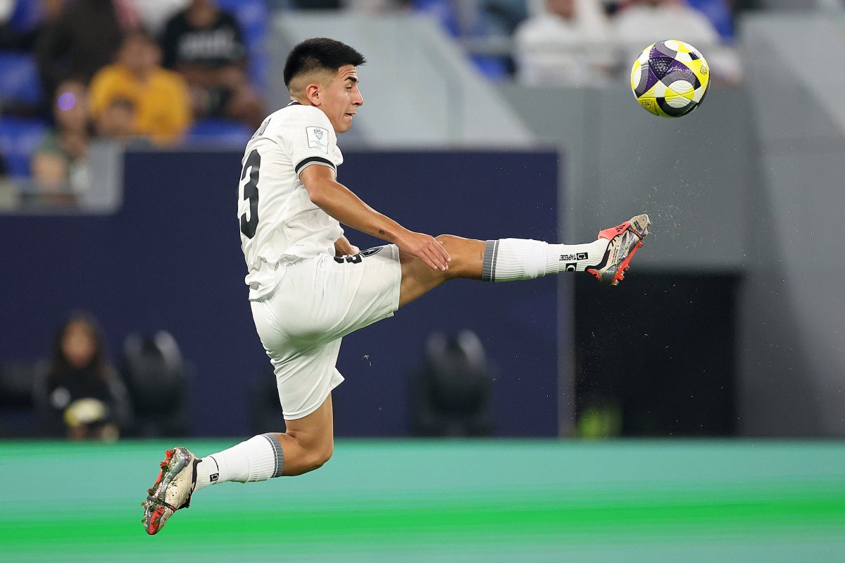Após despedida no Intercontinental, Almada anuncia saída do Botafogo