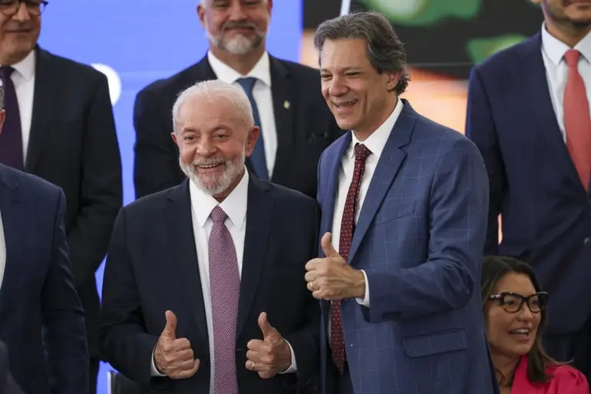 Lula ou Haddad são favoritos no 2° turno contra direita em 2026, aponta Quaest