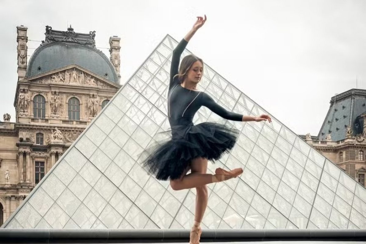 Primeira brasileira na Ópera de Paris conquista principal posição no corpo de baile