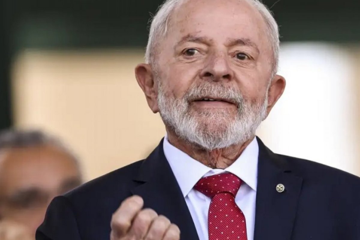 "Eu tenho mais paciência e sou democrático", diz Lula sobre prisão de Braga Netto