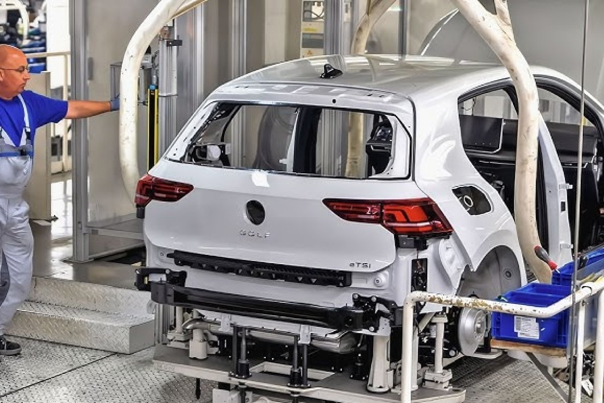 Volkswagen pode transferir produção do Golf para o México