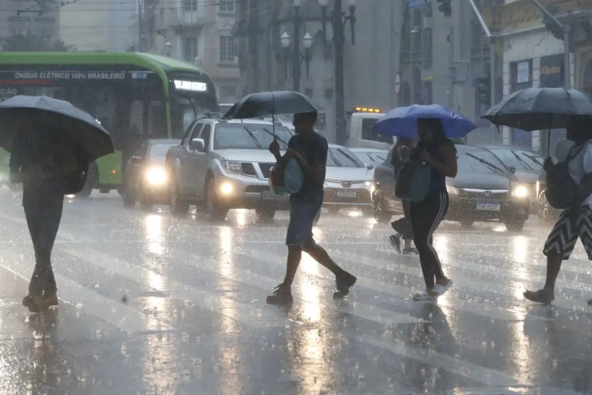 Última semana antes do Natal poderá ter chuvas de até 100 mm em regiões do país