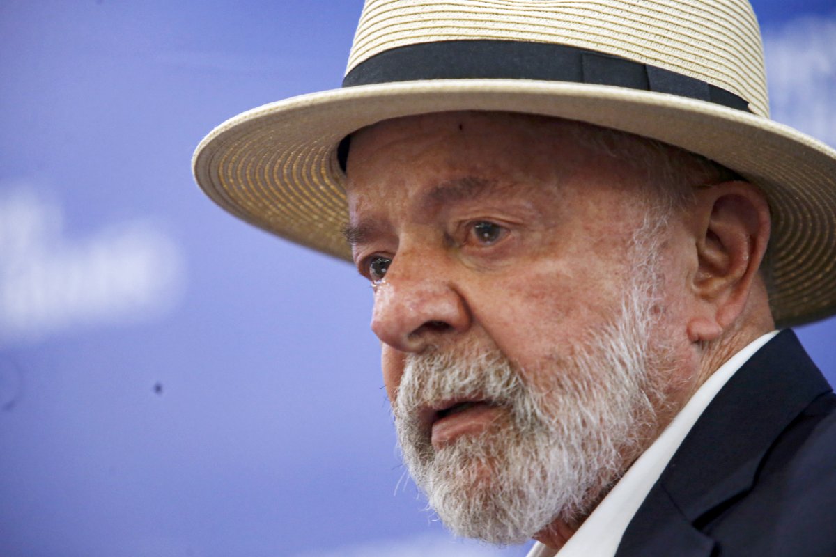 Lula tem 35% de aprovação e 34% de reprovação após 2 anos de governo, diz Datafolha