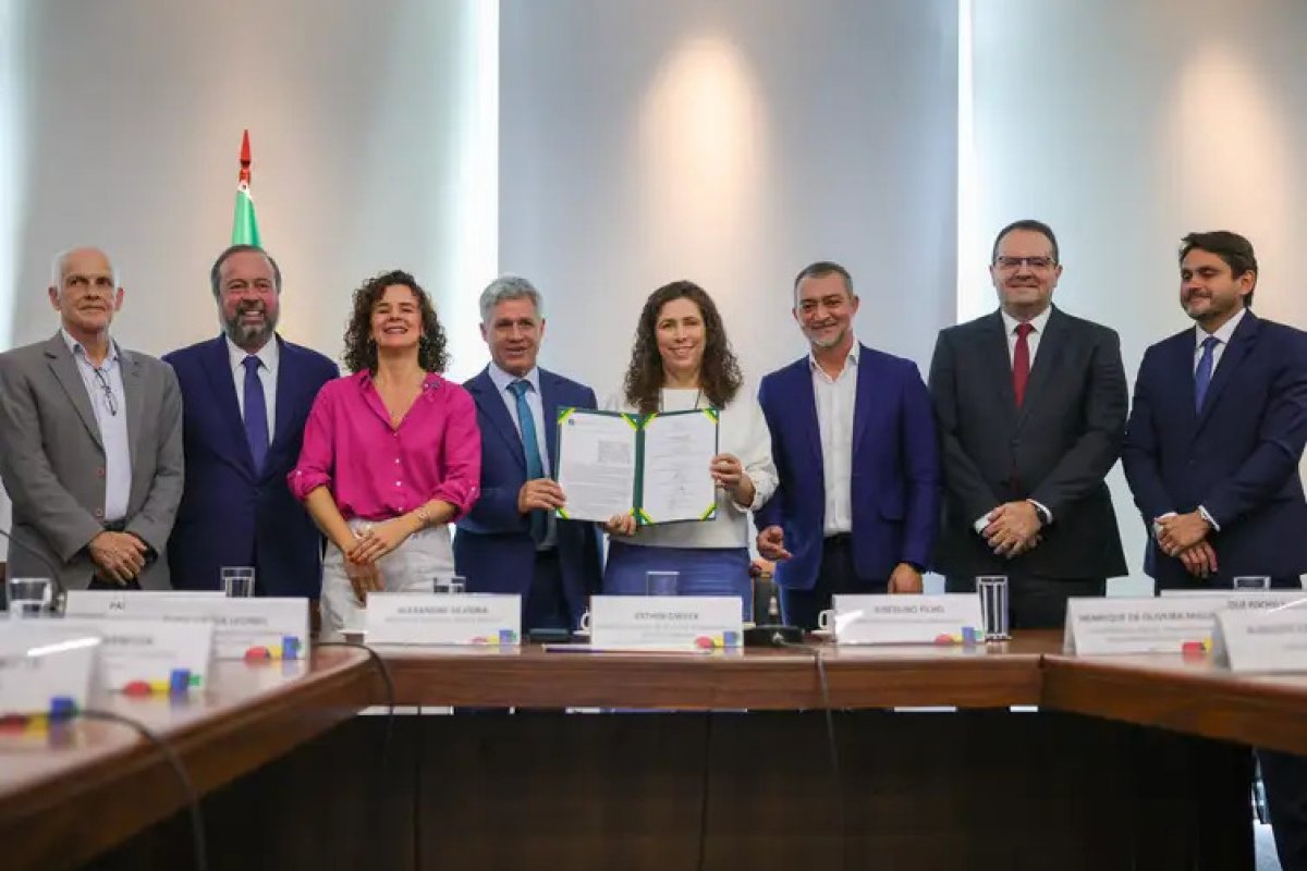 Acordos de cooperação para modernizar estatais são confirmados por Ministros