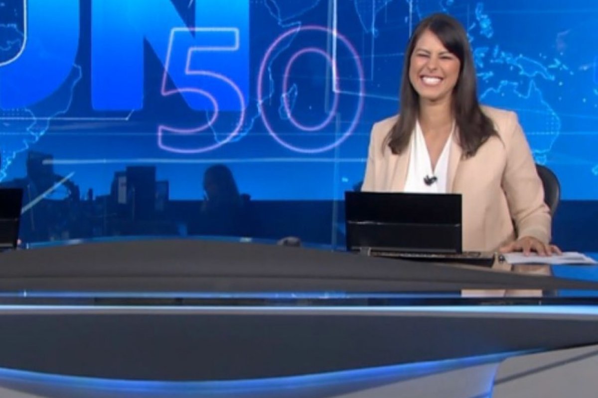 Jéssica Senra volta à bancada do Jornal Nacional neste sábado (8)