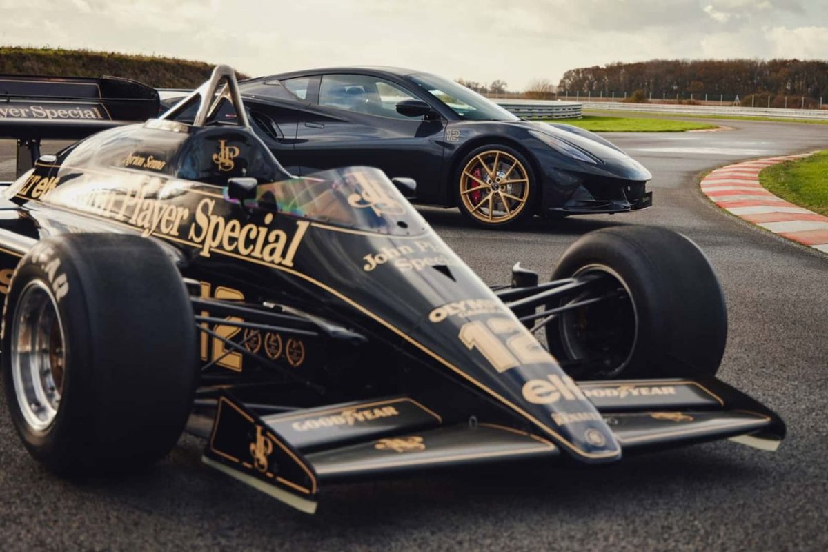 Lotus Emira ganha série especial em homenagem a Ayrton Senna