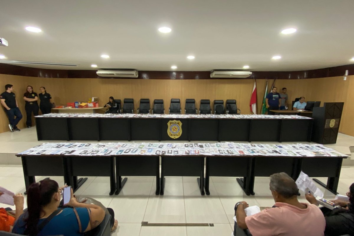 Vídeo: 'Operação Mobile' da Polícia Civil recupera e devolve celulares roubados aos proprietários em todo o Brasil