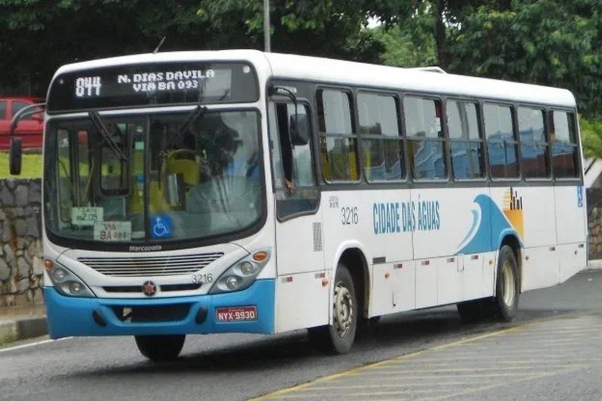 Duas empresas de ônibus deixam de operar na Região Metropolitana de Salvador em 2025