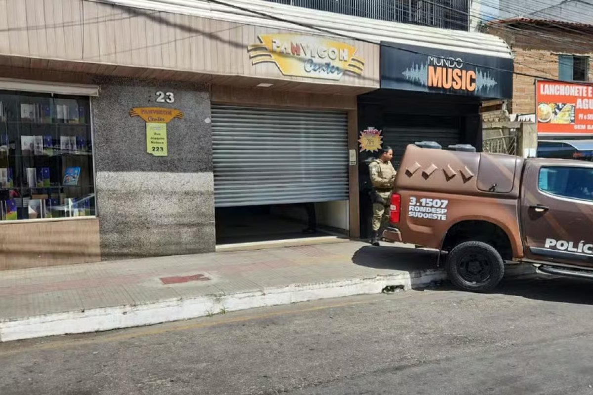 Homem atirou para matar reféns em invasão de loja no sudoeste baiano, afirma Polícia Civil