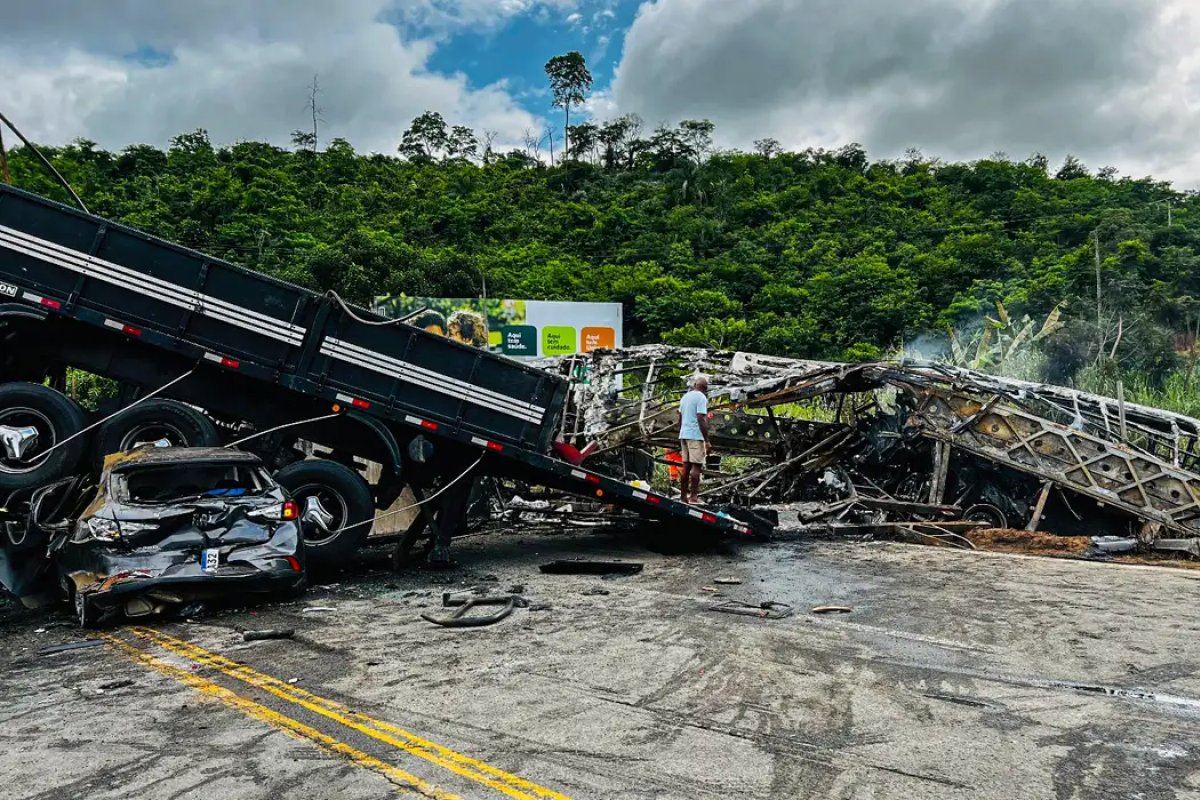 Tragédia em Minas Gerais: sobe para 38 o número de mortos em acidente