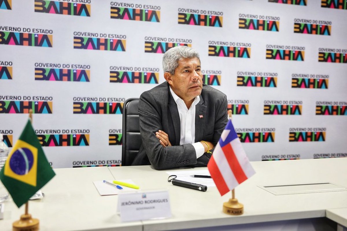 Jerônimo Rodrigues lamenta acidente que deixou 38 mortos em Minas Gerais