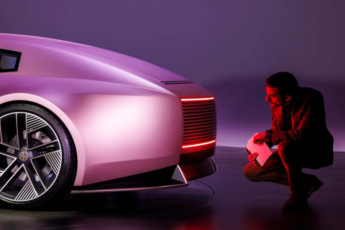 Diretor da Jaguar disse que mudança de marca foi baseada em pesquisas