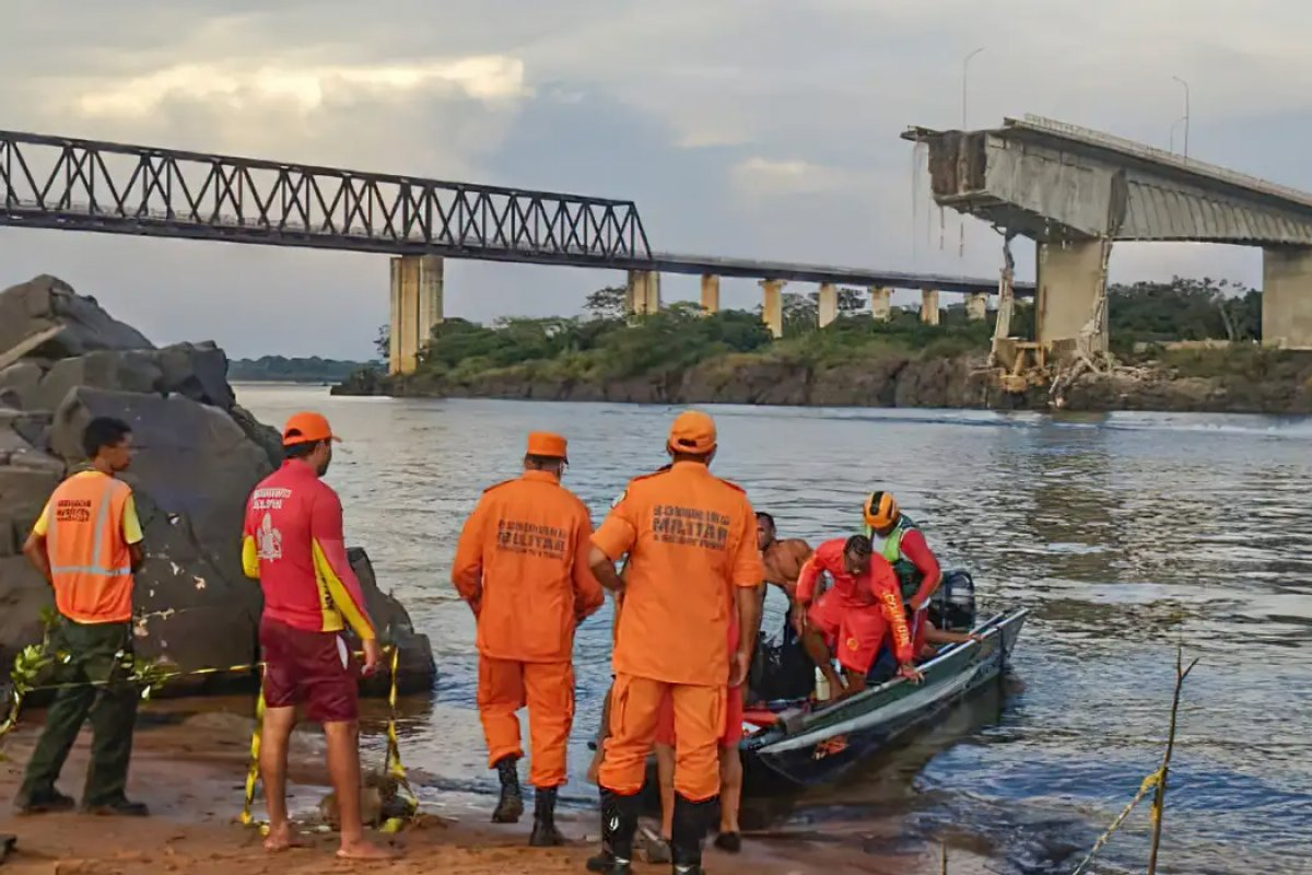 Vídeo: ponte que liga Tocantins e Maranhão desaba e deixa um morto e desaparecidos