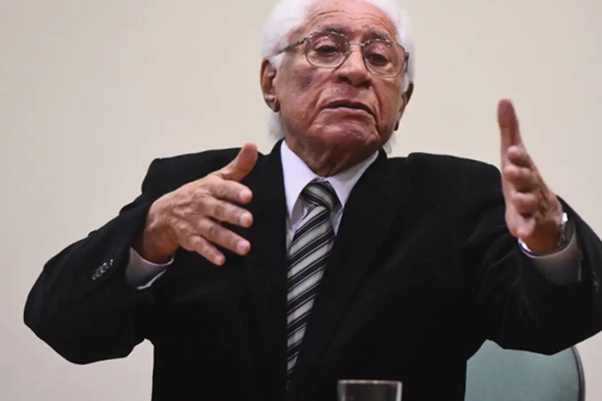 Morre Alceu Collares, ex-governador do Rio Grande do Sul