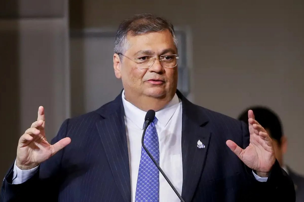 Após decisão de Dino, PF instaura inquérito para investigar liberação de R$ 4,2 bilhões em emendas