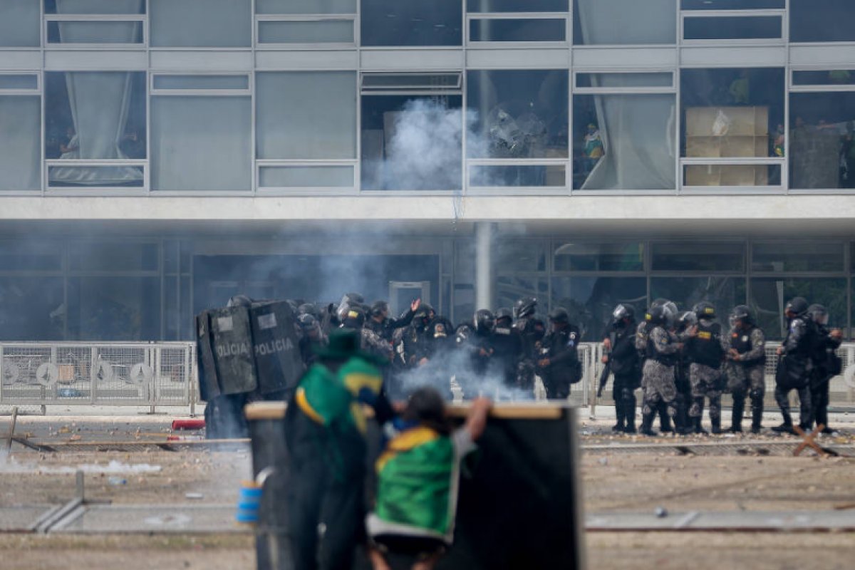 Chefe da PM responsável pela Esplanada sugeriu combinar defesa sobre 8/1