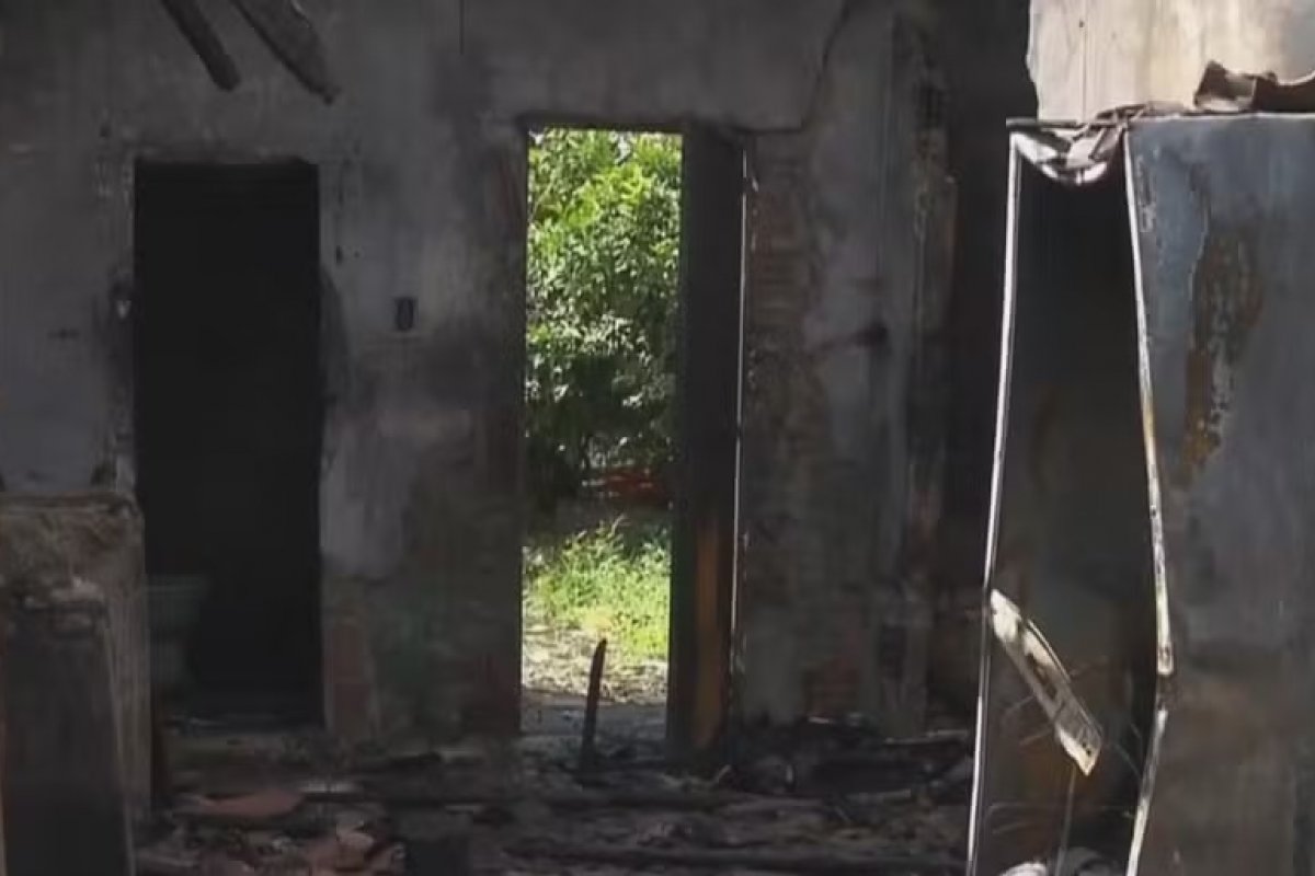 Homem morre carbonizado em incêndio durante festa de Natal na Bahia