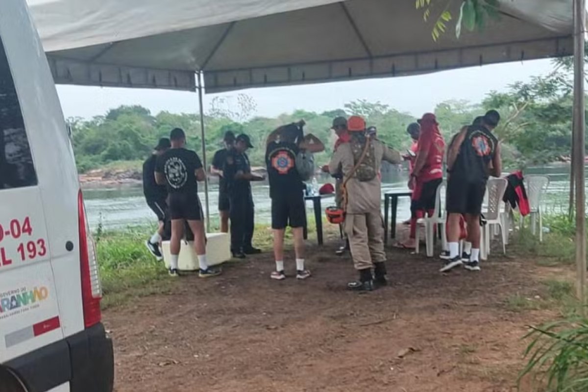 Mergulhadores localizam mais dois corpos de vítimas do desabamento de ponte no Rio Tocantins