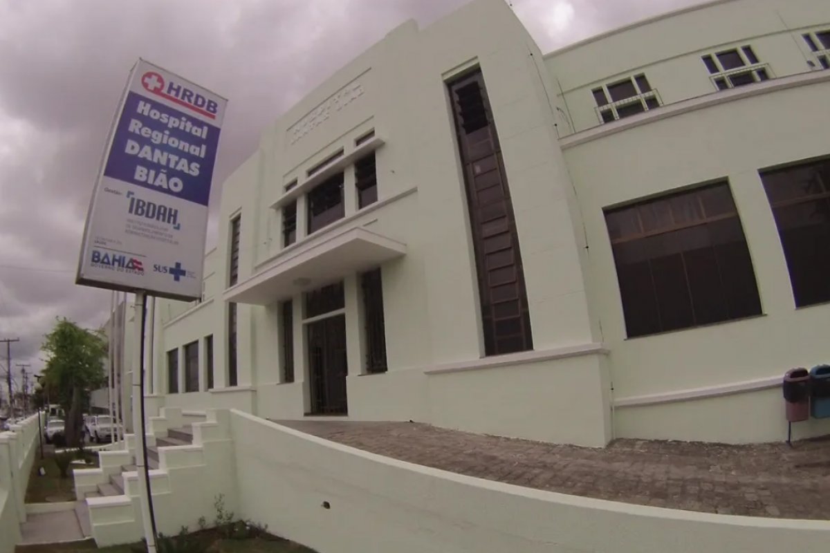 Suspeito de roubo foge de hospital em Alagoinhas enquanto estava sob custódia da Polícia Militar