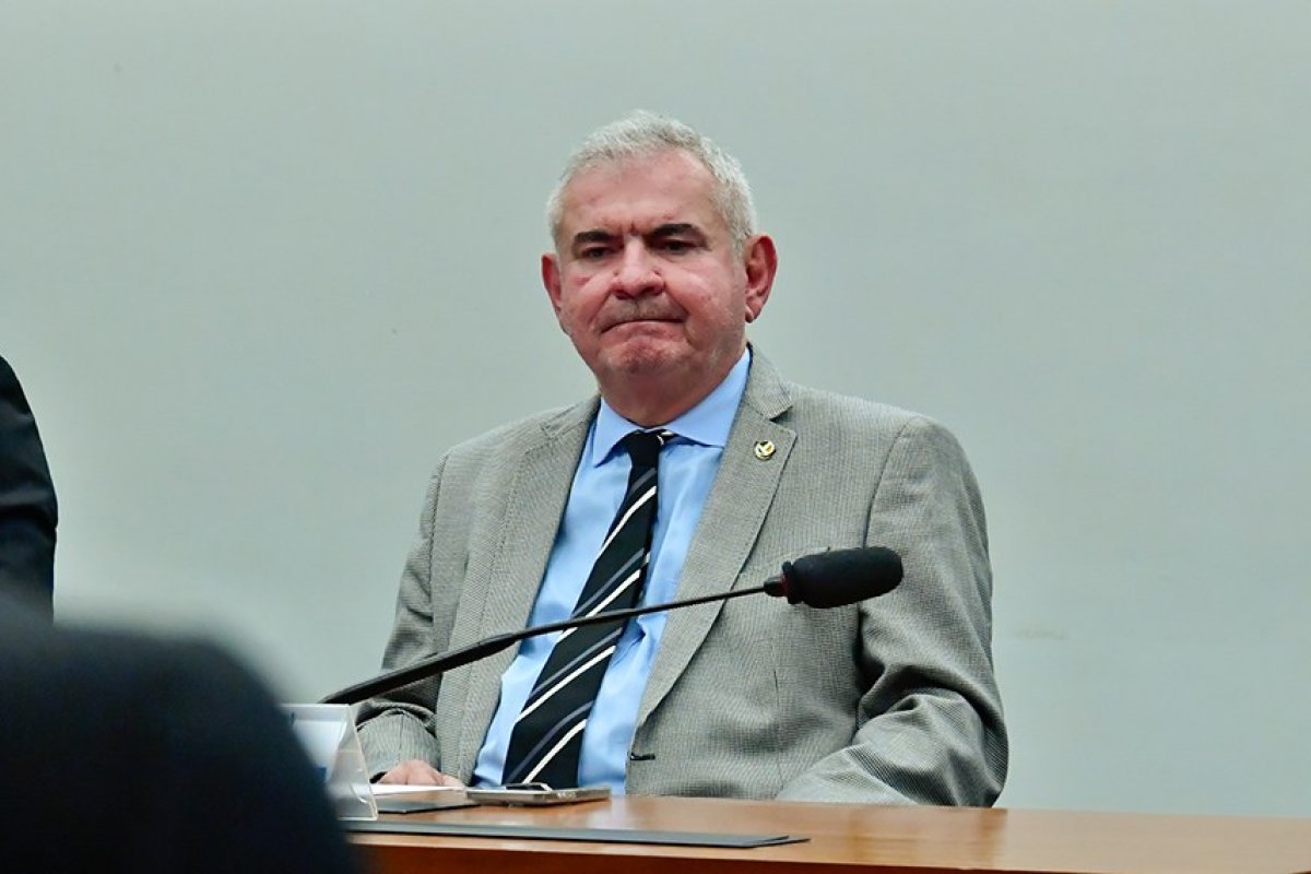 Relator diz que decisão de Dino sobre emendas torna aprovação do Orçamento mais delicada
