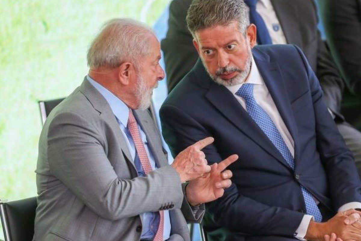 Arthur Lira se reúne com Lula para discutir liberação de R$ 4,2 bilhões em emendas