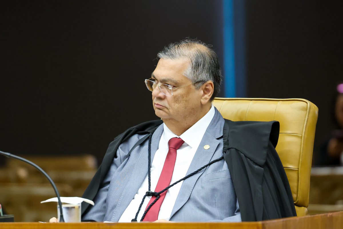Dino diz que Câmara deixou de enviar dados essenciais sobre emendas e cobra nova resposta