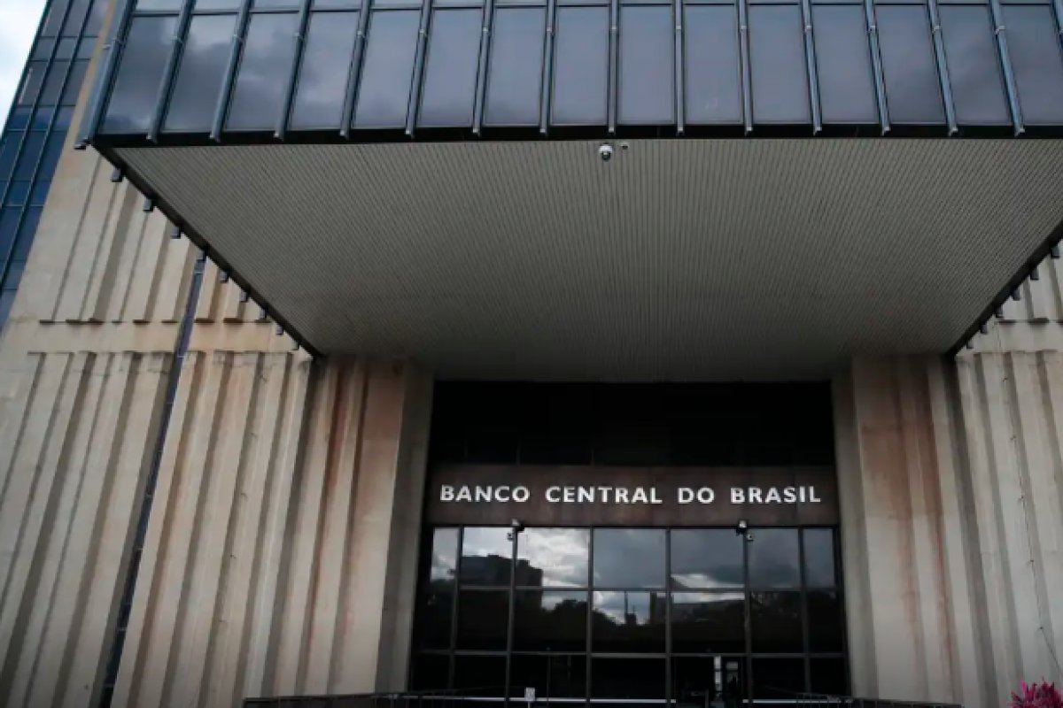 Estoque de crédito atingiu R$ 6,3 trilhões com aumento de 1,2% em novembro, informa o BC