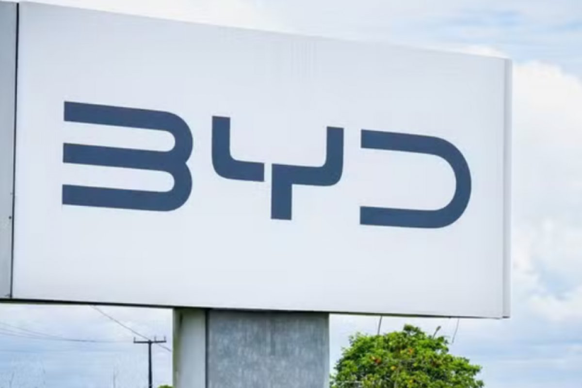 Brasil suspende emissão de vistos de trabalho temporário para BYD