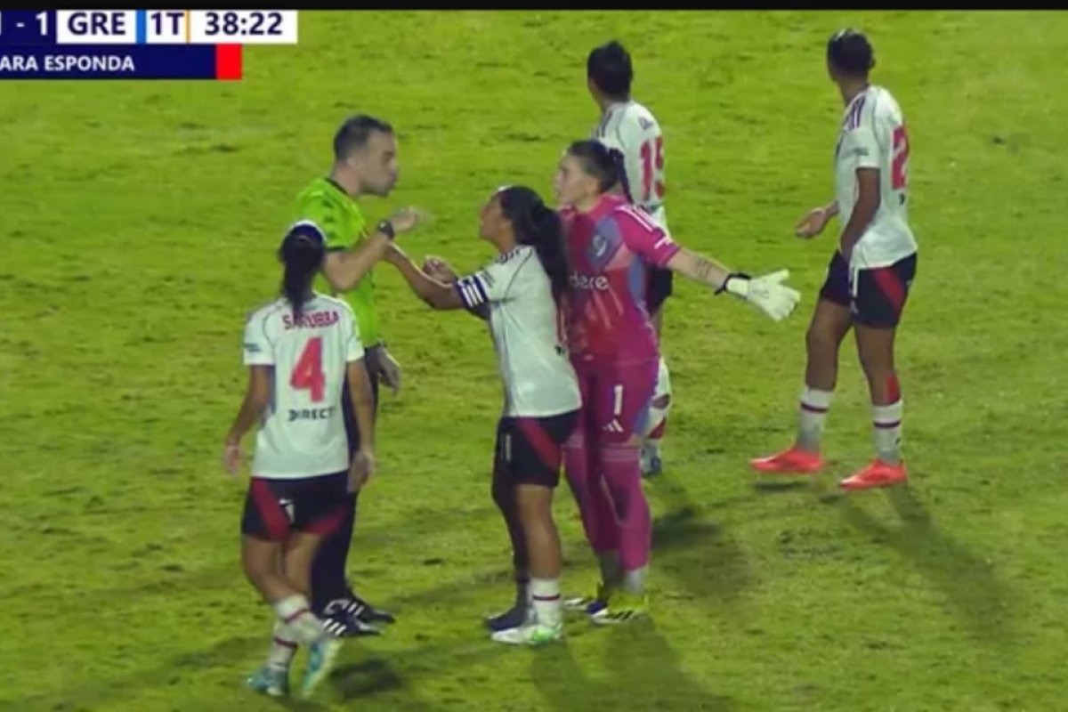 Justiça concede liberdade provisória a jogadoras do River presas por racismo