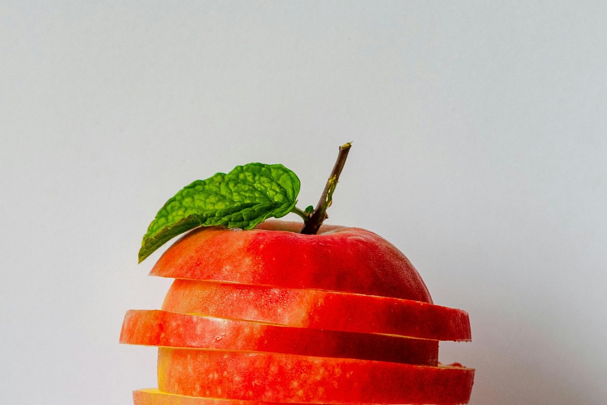 Mitos de alimentação que embalaram 2024 e precisam ser deixados para trás