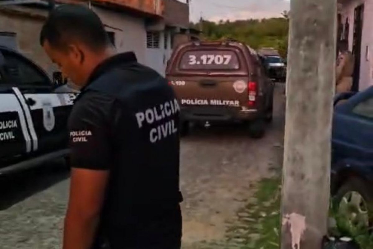 Homem com três mandados de prisão em aberto é preso por roubo e homicídio na Bahia
